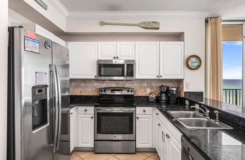 Panama City Beach Resort | Beautiful corner views! 6th floor ~ Book Spring/Summer Now!