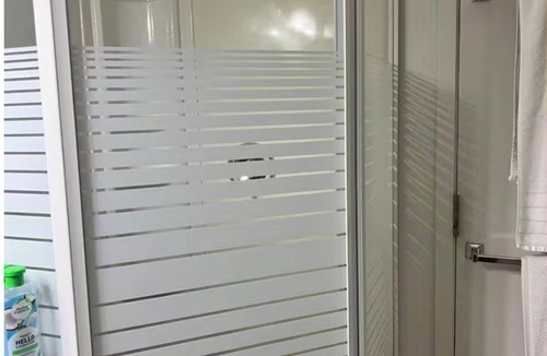 Wynyard Apartment | Beautiful corporate apartment with AC in vibrant Wynyardnsleep upto 6 people