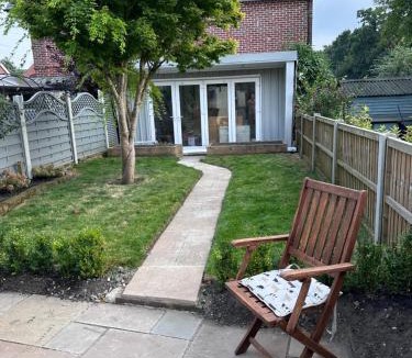 Midhurst House | Beautiful, cosy, comfortable Marden!