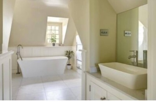 Alvescot Other | Beautiful Cotswold Farmhouse