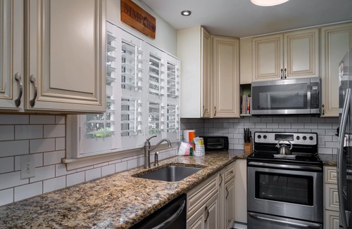 Tarpon Pond Cottage | Beautiful Cottage! Extra Full Bath! Golf Views! Amenity access included