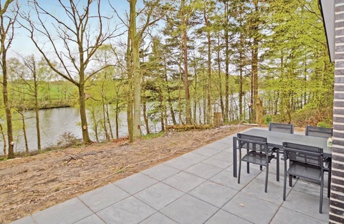Brande House | Beautiful cottage in a unique location right by the river Skjern Å with good fishing grounds.