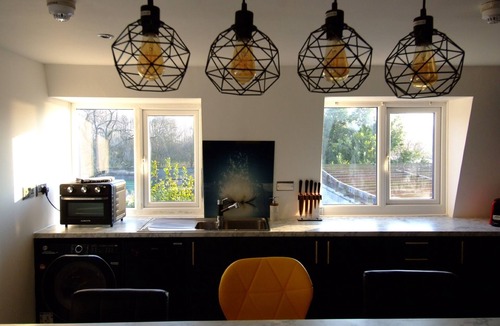 Ely Cottage | Beautiful Cottage in Sutton Ely-Next to Sutton Gault