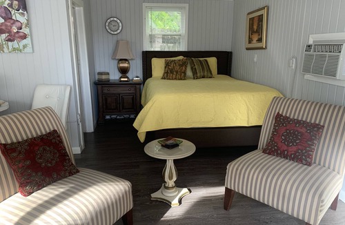 College Park Cottage | Beautiful cottage in a historical area.