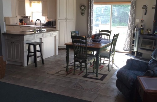 South Porcupine Cottage | Beautiful Cottage near Timmins