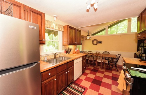 Silver Lake House | Beautiful Cottage right by Silver Lake Beach