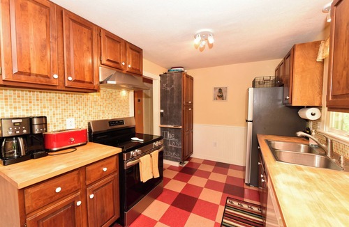 Silver Lake House | Beautiful Cottage right by Silver Lake Beach