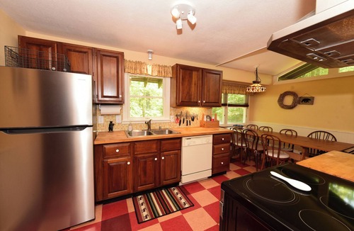 Silver Lake House | Beautiful Cottage right by Silver Lake Beach