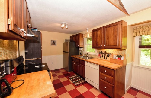 Silver Lake House | Beautiful Cottage right by Silver Lake Beach