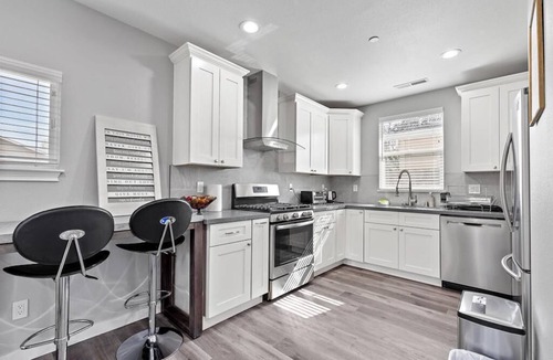 Mountain View House | Beautiful Cottage in Mountain View