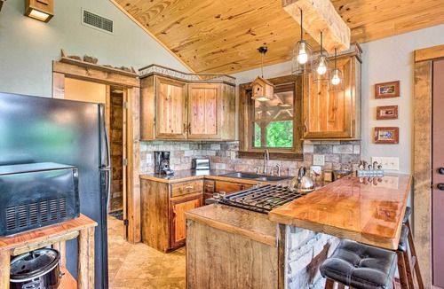 Caddo County Cabin | Beautiful Country Cabin on Crooked Creek Farm!