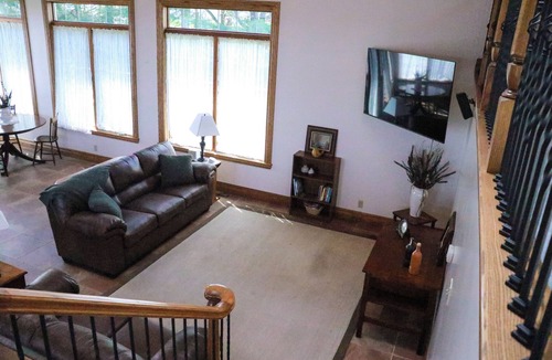 Hadley House | Beautiful country estate perfect for reunions, retreats or large family getaway!