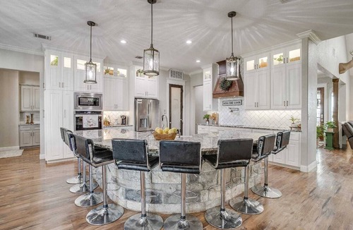 Brandon Other | Beautiful country home ideal for gatherings