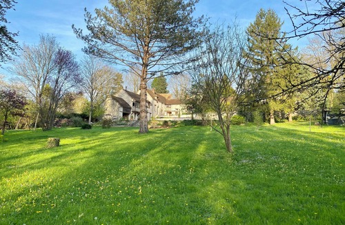 Villette House | Beautiful country house with heated pool 45 min from Paris and Versailles