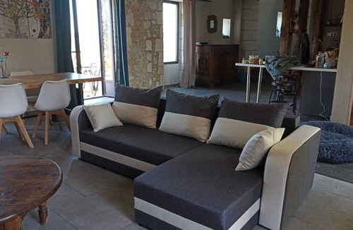 Villars House | Beautiful country house