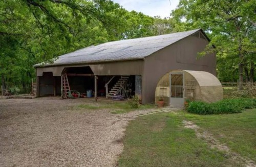 Klondike House | Beautiful country side private Ranch in 51 acres