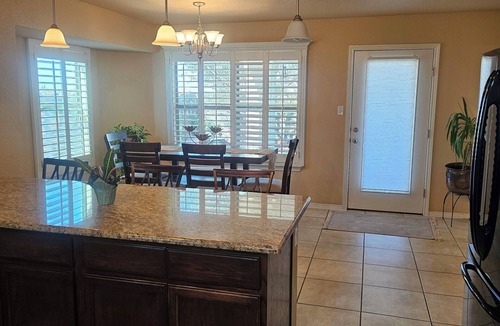 Biggs Field House | Beautiful Cozy 4 bedroom Home With Great Location!