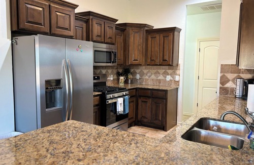 Edmond House | Beautiful Cozy Edmond Home - 4bed 2bath