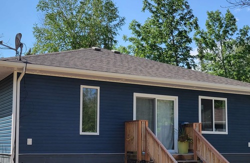 Hillside Beach House | Beautiful,cozy,great LOCATION, near beach!