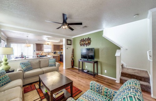 West San Antonio House | 💢BEAUTIFUL & COZY Home near Lackland,AFB & SeaWorld.💢