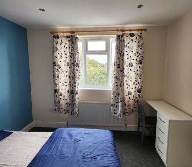 Graveney House | Beautiful Cozy Room