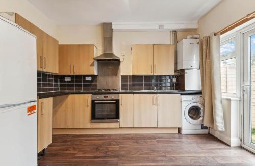 Graveney House | Beautiful Cozy Room