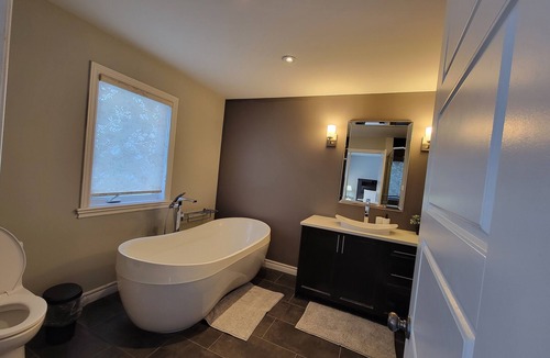Rockland House | Beautiful cozy single House in Rockland ,ONTARIO which is 35 min from Ottawa.