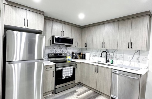 Calgary Apartment | Beautiful Cozy Spacious Suite