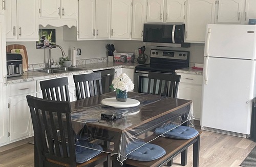 Charlotte's Shore Apartment | Beautiful, cozy, spacious suite located central PEI. 3 bedrooms 4 beds.