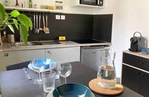 Le Camas Apartment | Beautiful cozy studio of 23m² in Marseille.