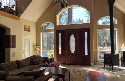 Foresthill House | Beautiful Custom Home On 3 Acre Inground Bbq .wedding venue options DM me.