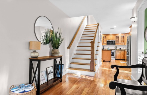 Lagoon Heights House | Beautiful Custom Home In Oak Bluffs