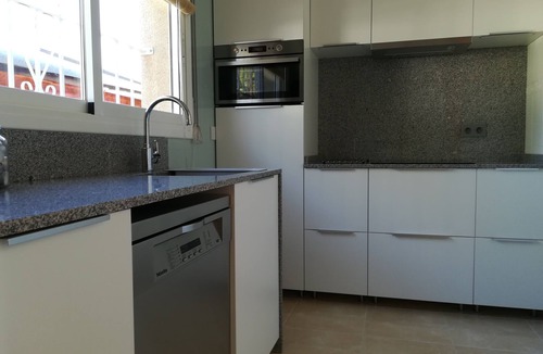 Les Tres Cales Villa | Beautiful detached fully furnished 3 bedroom villa with private pool