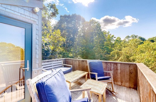 Chilmark House | Beautiful dog-friendly home with water view, balcony & washer/dryer