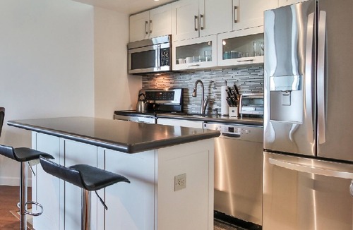 Central Waterfront Condo | Beautiful Downtown Toronto Waterfront Condo -Summer Special 40% Discount