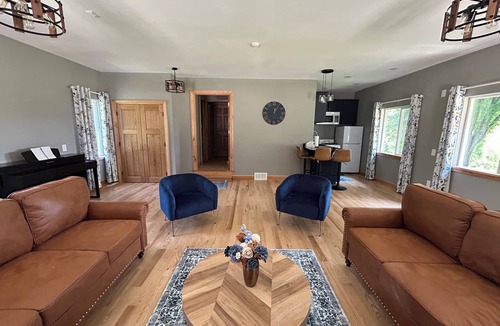 La Farge House | Beautiful driftless area home next to snowmobile trail!