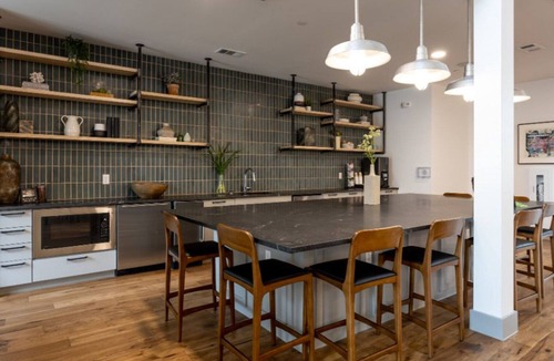 Govalle Apartment | Beautiful East Austin 1BR w/Pool, Gym & W/D, nr airport, by Blueground