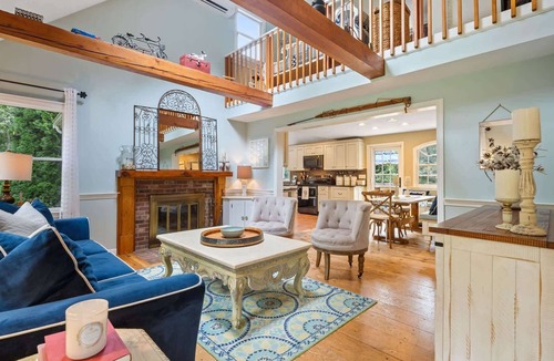 Eastham House | Beautiful Eastham home featuring lush gardens with heated in ground pool