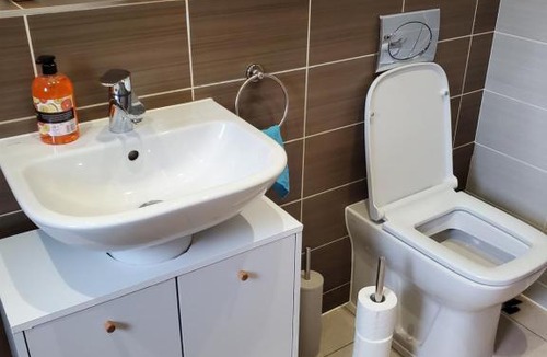 Openshaw Apartment | Beautiful & elegant 2 Bed Room House