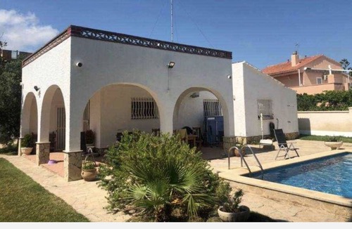 L'Eucaliptus House | Beautiful house in the Ebro Delta with outdoor pool and 100 m. from the beach