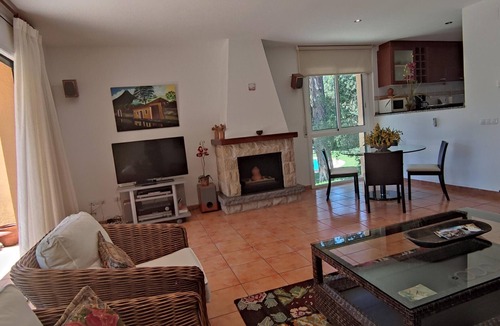 Sant Feliu de Guixols Cottage | Beautiful Villa in Sant Feliu de Guíxols with Shared Pool