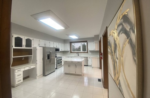 Brampton House | Beautiful Estate Home Getaway