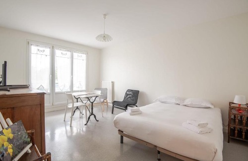 Tours Apartment | Beautiful F1 bis in the heights of Tours #private parking
