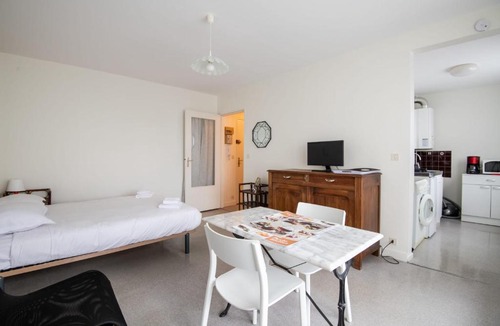 Tours Apartment | Beautiful F1 bis in the heights of Tours #private parking