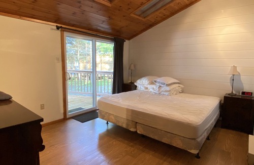 Dysart et al Cottage | Beautiful Family Cottage