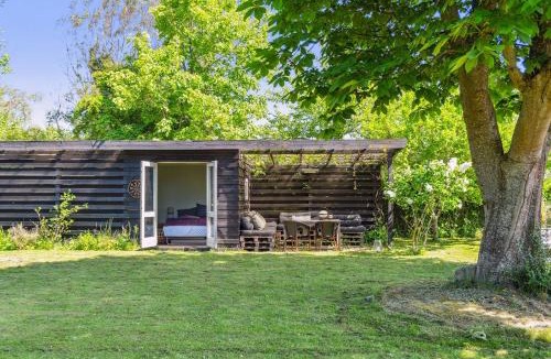 Holloselund House | Beautiful Family Summer House In Vejby