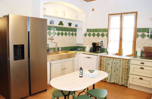 L'Hospitalet House | Beautiful farmhouse in Provence with private pool ideal for families