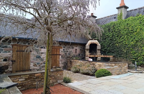 Saint-Alban House | Beautiful farmhouse