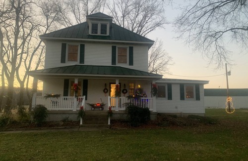 Mount Sterling House | Beautiful Farmhouse Stay!