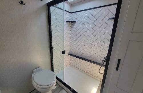 Isleton House | Beautiful fifth wheel by the river